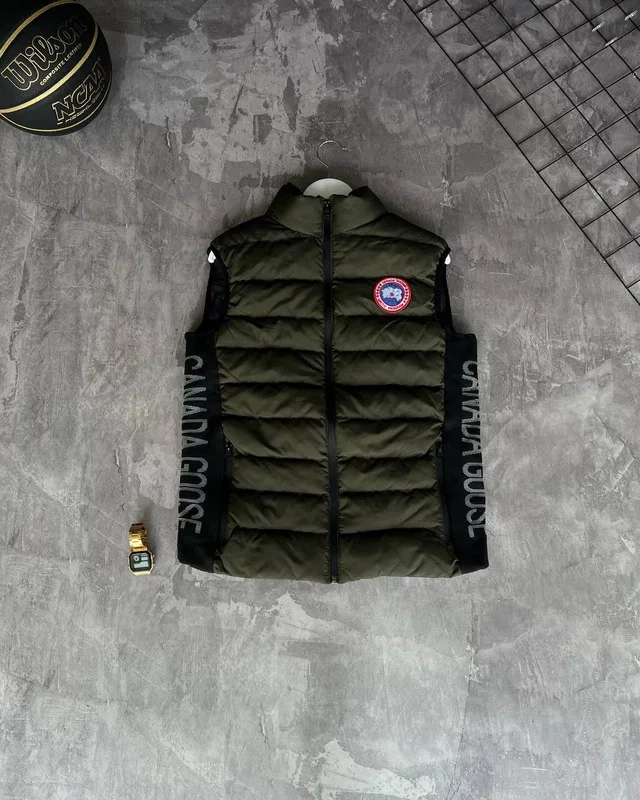 Жилет Canada Goose — головне фото товару