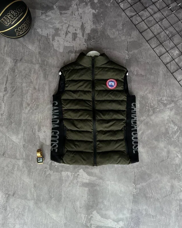 Жилет Canada Goose — головне фото товару