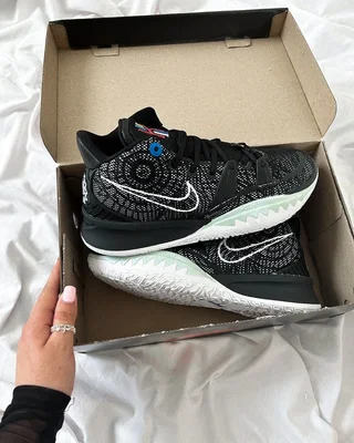 Nike Kyrie 7 'Brooklyn' — головне фото товару
