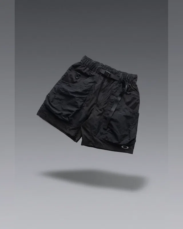 Oakley Tech Cargo Shorts Black — головне фото товару