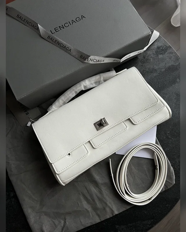 Balenciaga White — головне фото товару