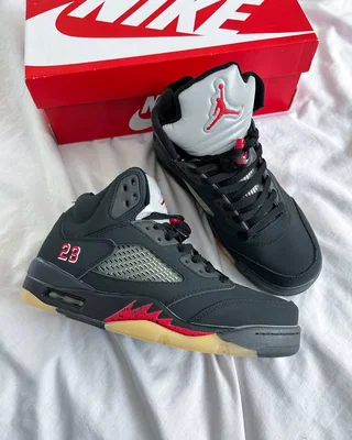 Nike Air Jordan 5 Retro Off Noir Gore-Tex — головне фото товару