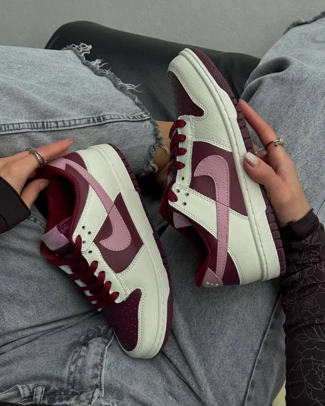 Nike Dunk Low Disrupt 2 Valentines Day — головне фото товару