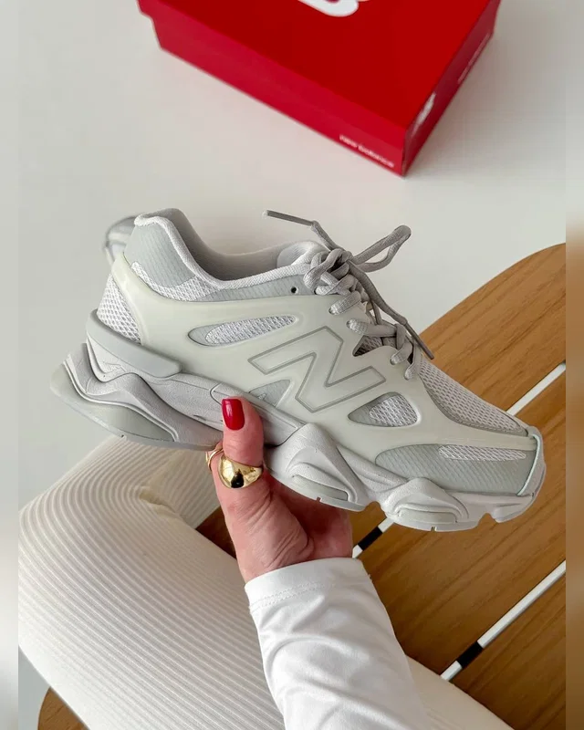 New Balance 9060 Grey — головне фото товару