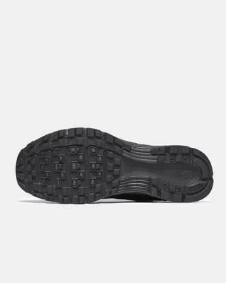 Nike P-6000 Premium 'Triple Black' Nike FQ8732 010 — головне фото товару
