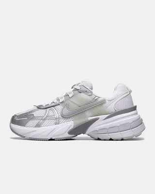 Nike (WMNS) Nike V2K Run 'Metallic Silver' FD0736-104 — головне фото товару