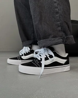 Vans Knu Skool Black/White — головне фото товару