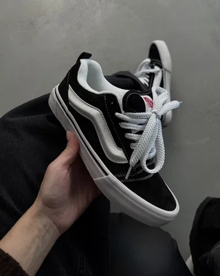 Vans Knu Skool Black/White — головне фото товару