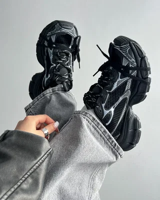 Balenciaga 3XL Sneaker 'Worn-Out Black White — головне фото товару