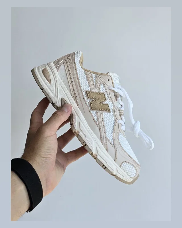 New Balance 740 • Beige • — головне фото товару