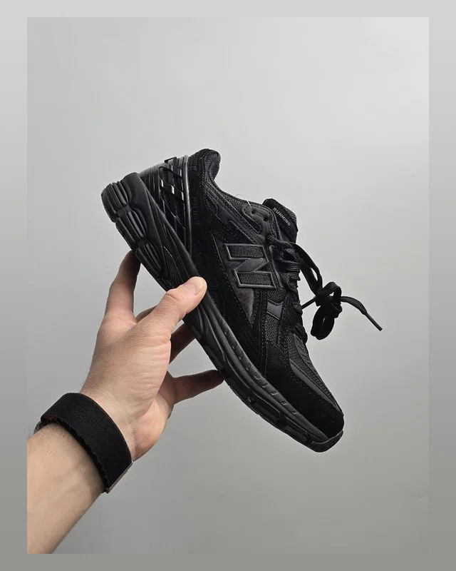 New Balance 1906U • Black • — головне фото товару