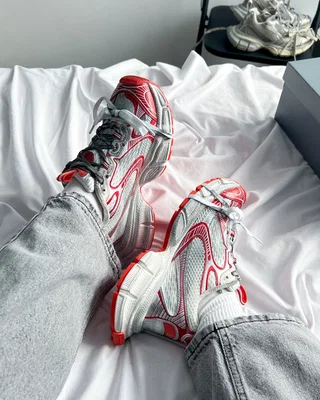 Balenciaga 3XL Sneaker 'Worn-Out White Red' — головне фото товару