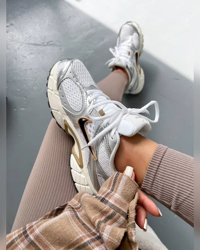 Nike Zoom Vomero 5 RNR Silver Gold — головне фото товару