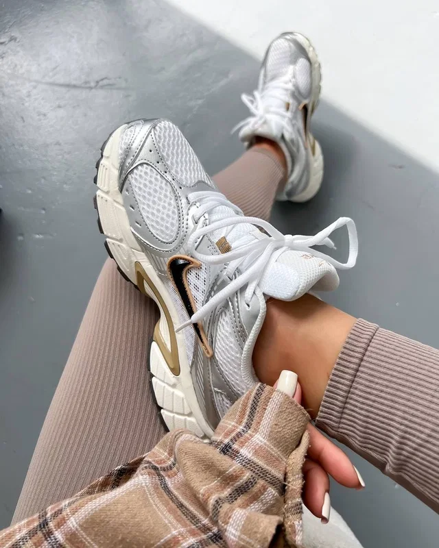 Nike Zoom Vomero 5 RNR Silver/Gold — головне фото товару