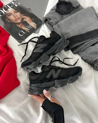 New Balance 9060 Full Black — головне фото товару