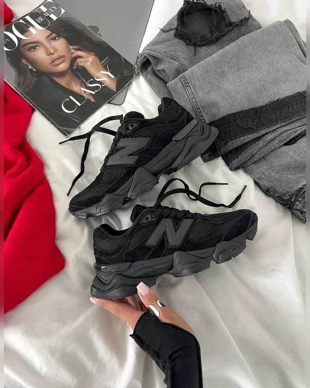 New Balance 9060 all black — головне фото товару