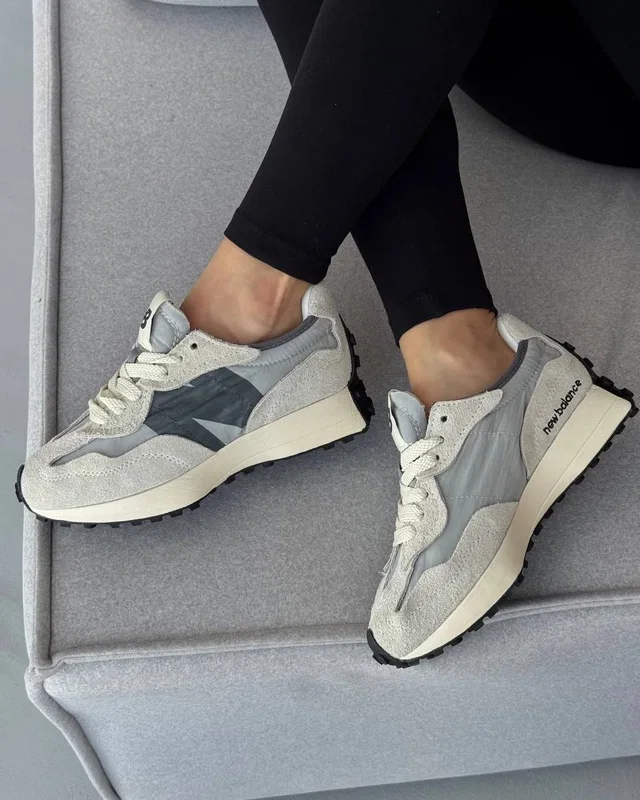 New Balance 327 Grey/Black — головне фото товару