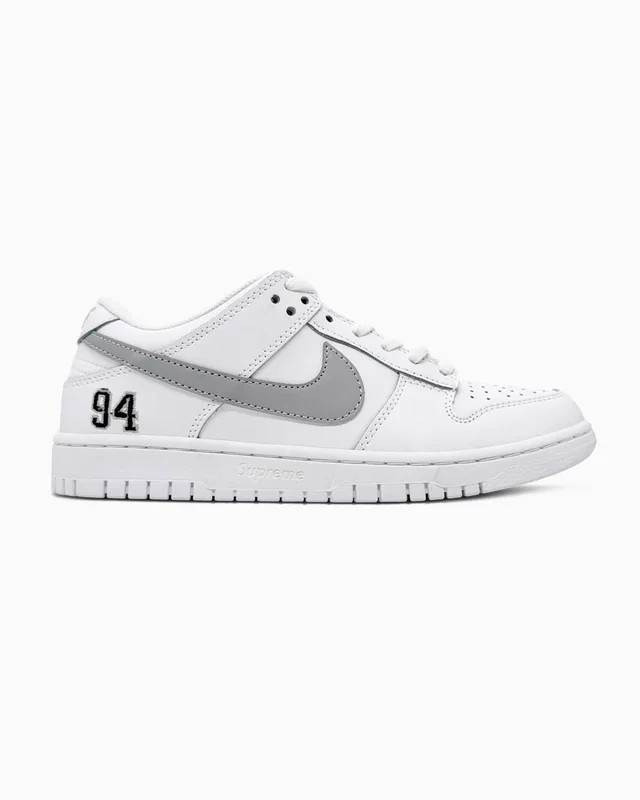 Supreme Nike SB Dunk Low x Supreme White Grey — головне фото товару