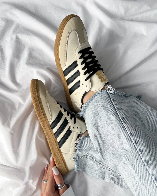 Adidas Wmns Samba OG 'Cream White Sand Strata' — головне фото товару