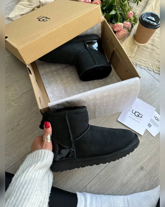UGG Classic Mini Black Metallic — головне фото товару