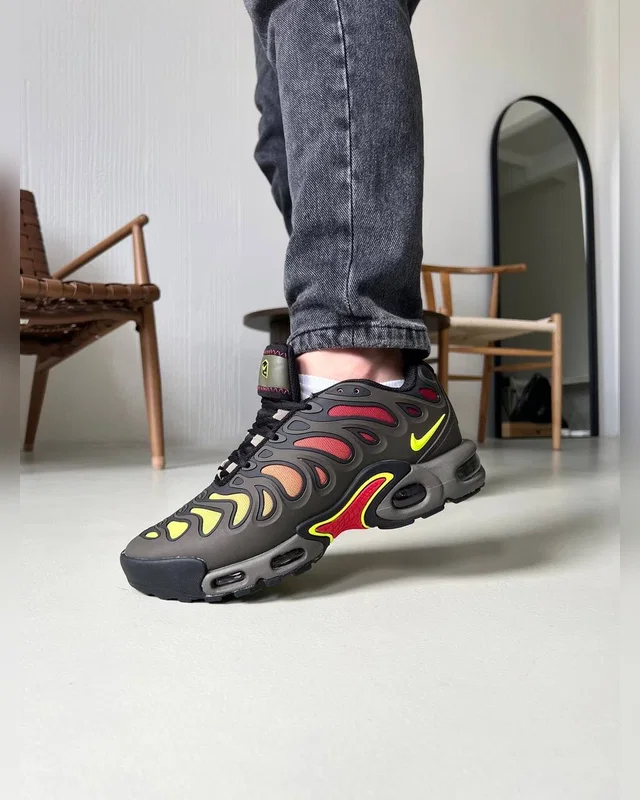 Nike Nk air max tn plus drift dark green — головне фото товару