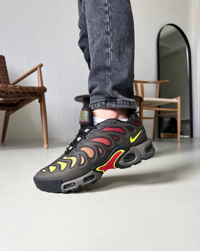 Nike Nk air max tn plus drift dark green — головне фото товару