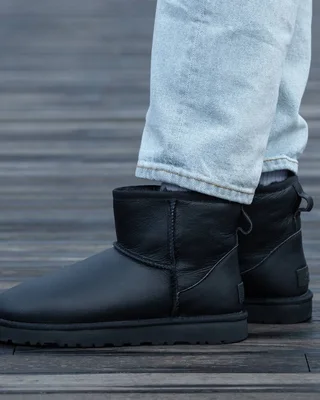 UGG Mini Black Leather — головне фото товару