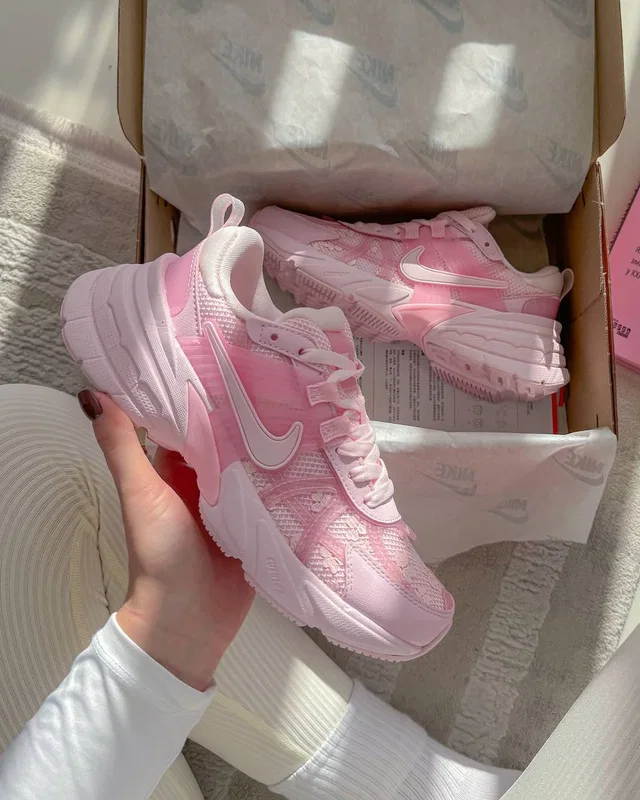 Nike V2k Runtekk Pink Flowers — головне фото товару