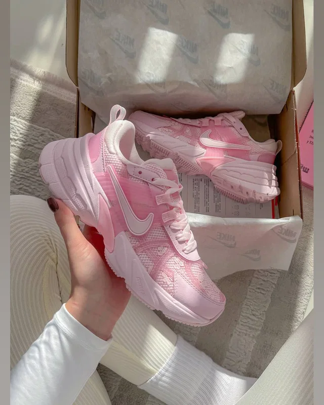 Nike V2K Runtekk Pink Flowers — головне фото товару