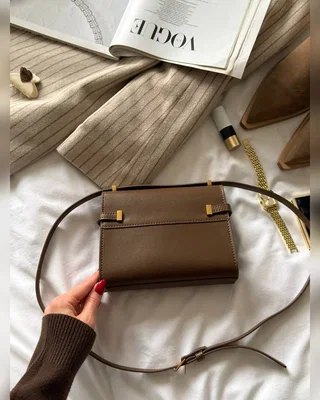 Saint Laurent Manhattan Mini Leather Shoulder Bag Brown 19 х 15 х 6 — головне фото товару