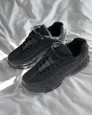 Nike Air Max 95 Essential 'Triple Black 20/23' CI3705-001 — головне фото товару