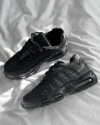 Nike Air Max 95 Essential 'Triple Black 20/23' CI3705-001 — головне фото товару