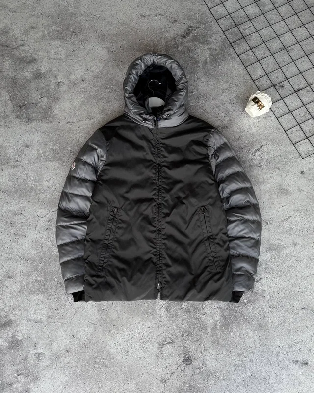 Куртка Moncler — головне фото товару