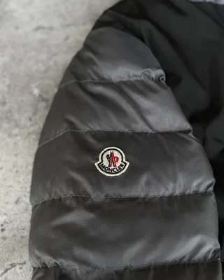 Куртка Moncler — головне фото товару