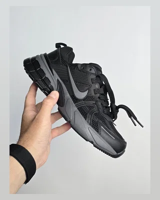 Nike V2K Run — головне фото товару