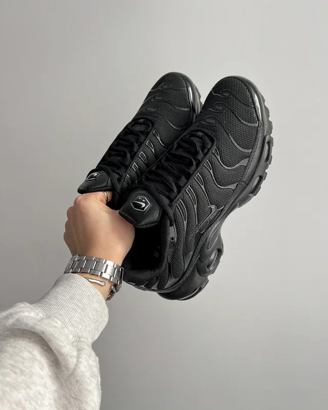 Nike Air Max Plus 'Triple Black' — головне фото товару