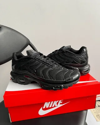 Nike Air Max Plus 'Triple Black' — головне фото товару