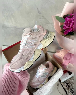 New Balance 9060 white pink — головне фото товару