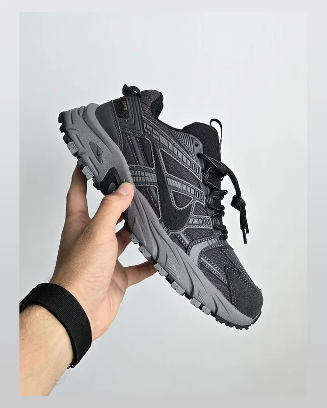 Nike V2K Run Gore Tex • Dark Grey • — головне фото товару