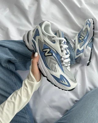 New Balance 725 White Team Carolina — головне фото товару