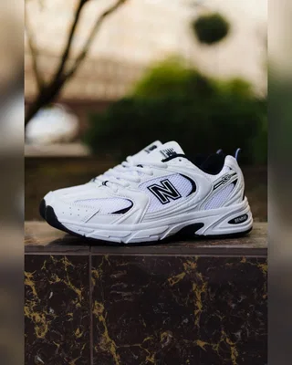New Balance 530 • White Black • — головне фото товару