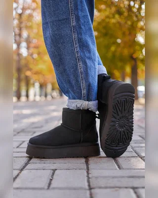 UGG Classic Mini Platform Black — головне фото товару