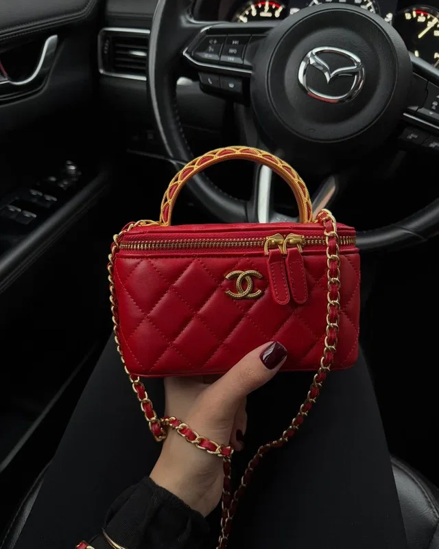 Chanel Classic Lambskin Pearl Crush Vanity Bag Red/Gold [магнітна коробка] — головне фото товару