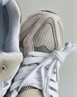 New Balance 9060 • Beige Light Grey • — головне фото товару