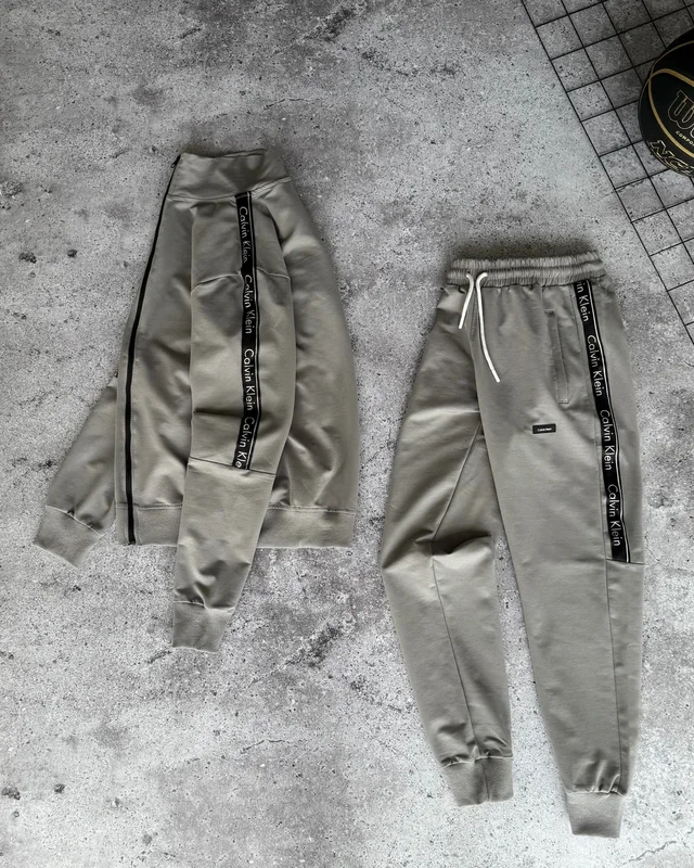 Костюм Calvin Klein — головне фото товару