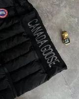 Жилет Canada Goose — головне фото товару
