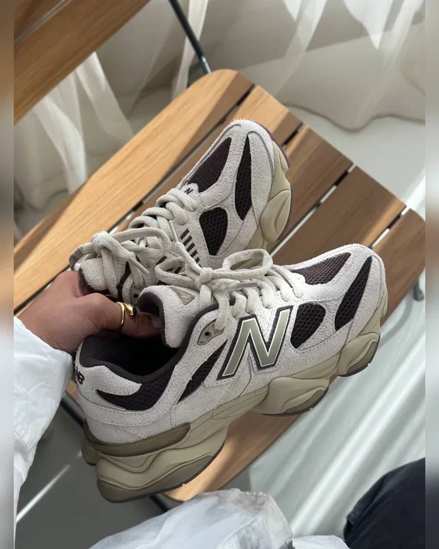 New Balance 9060 Beige/Brown — головне фото товару