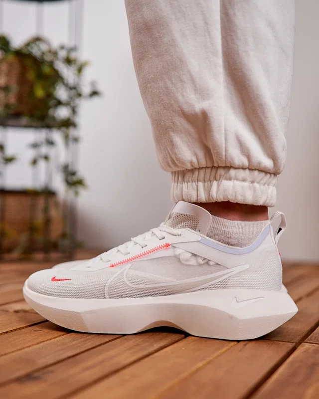 Nike VISTA LITE White Red — головне фото товару