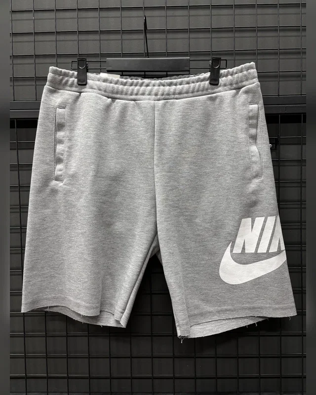 Nike Шорти сірі — головне фото товару