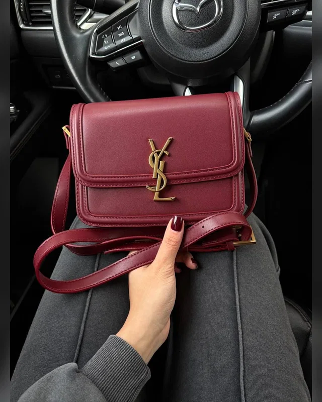 Saint Laurent Solferino Large Red Gold (Оригінальна коробка) 23 х 17 х 6 — головне фото товару